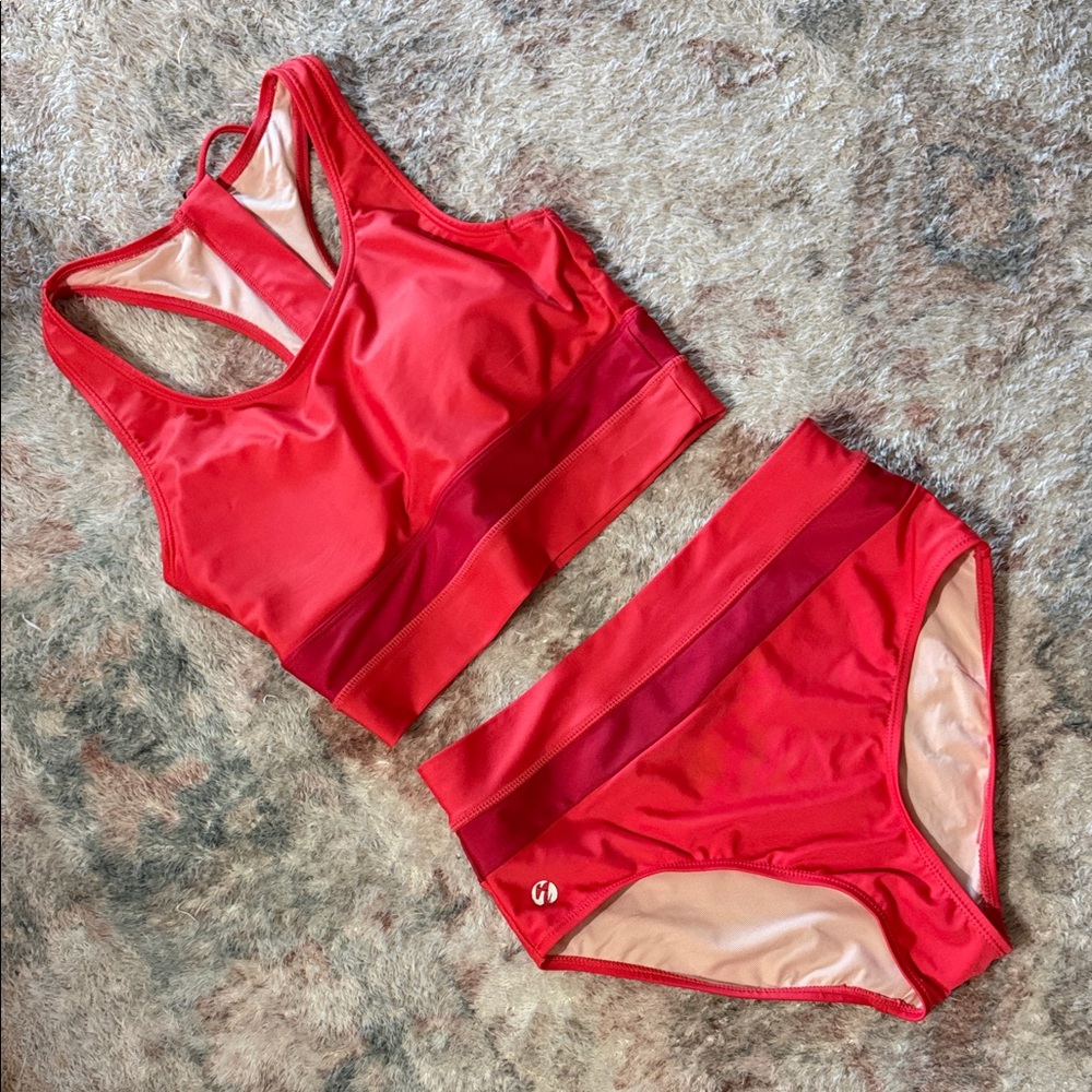 Nani Cutback Crop and Colorblock High-rise Bottom